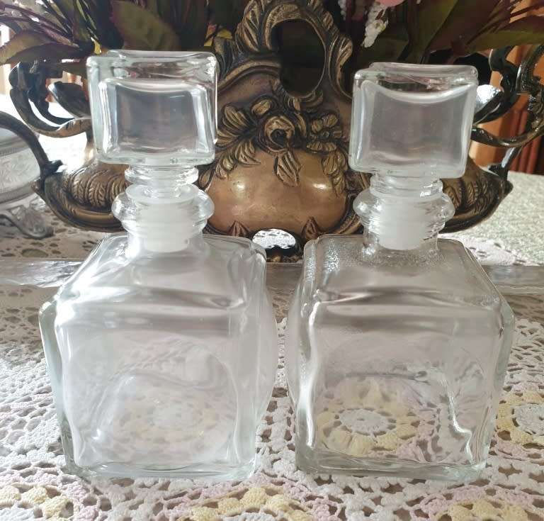 SET OF PERFUME BOTTLES | DECOR | HOME |