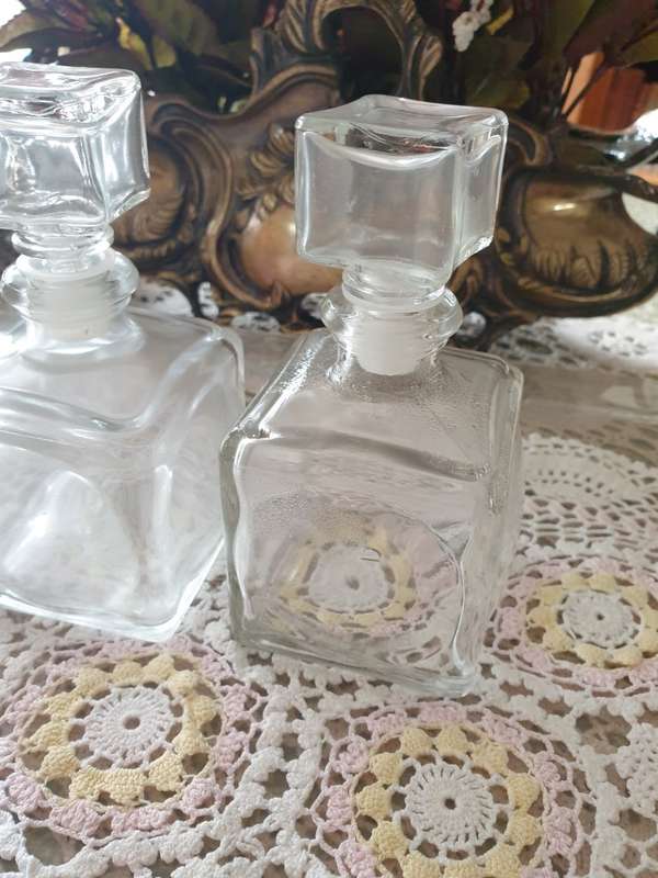 SET OF PERFUME BOTTLES | DECOR | HOME |