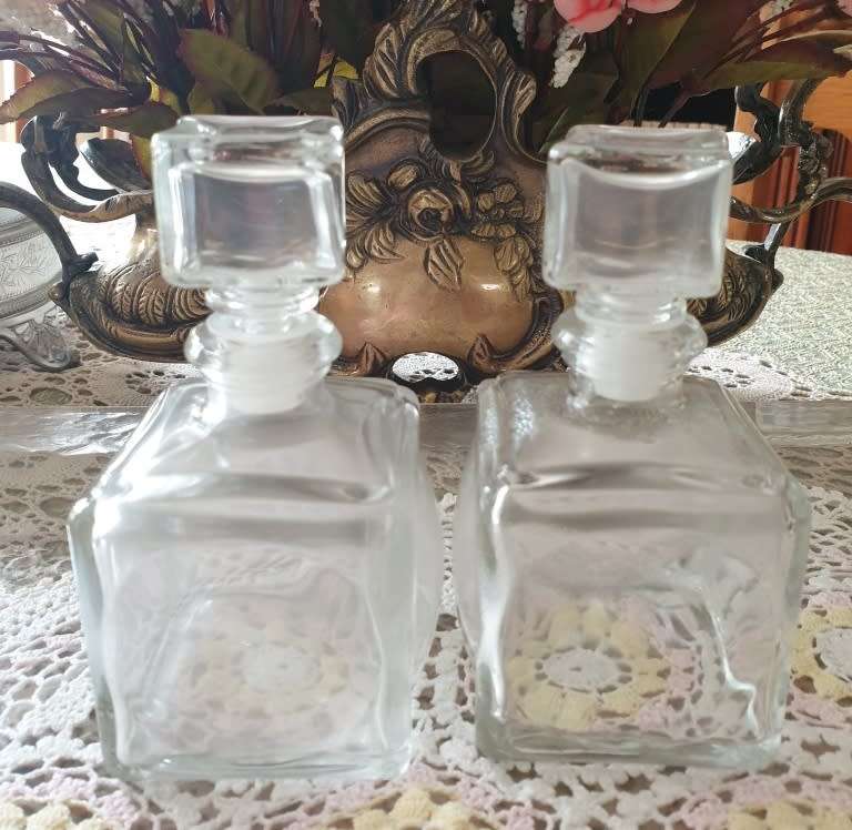 SET OF PERFUME BOTTLES | DECOR | HOME |