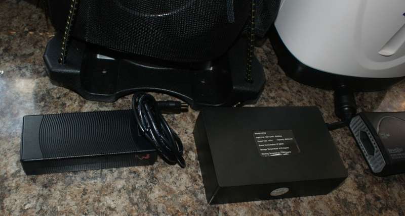 Lovego Lg102 Portable Oxygen Concentrator (4.5 Litre)        AS NEW  ONLY USED FOR A FEW HOURS.