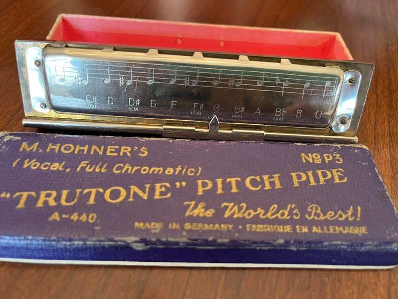 M Hohner trutone pitch pipe no p3