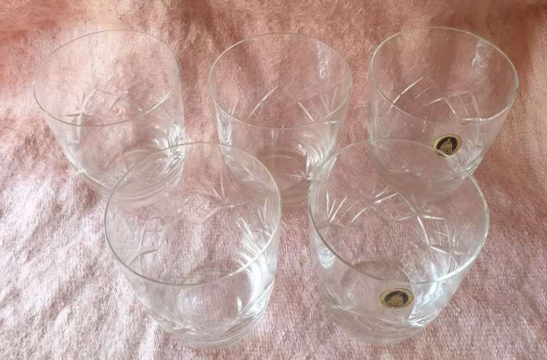 SET OF 5 CRYSTAL GLASSES