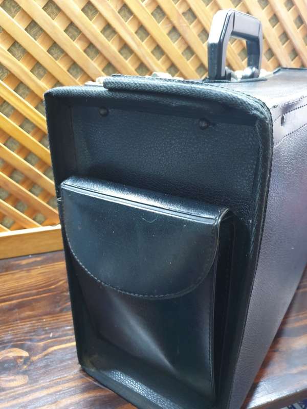 Synthetic leather large carry case with locks