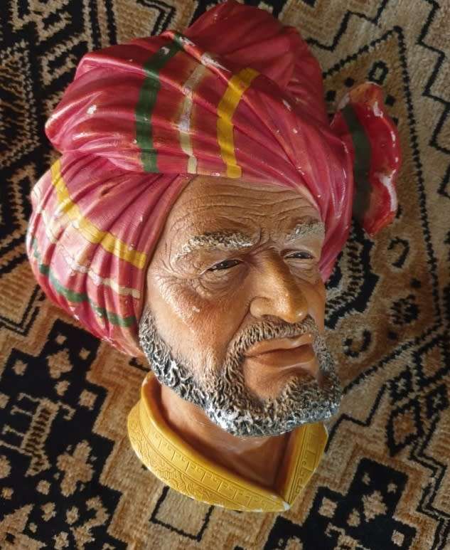 Collectible Bonson Chalkware head wall hanging plaque