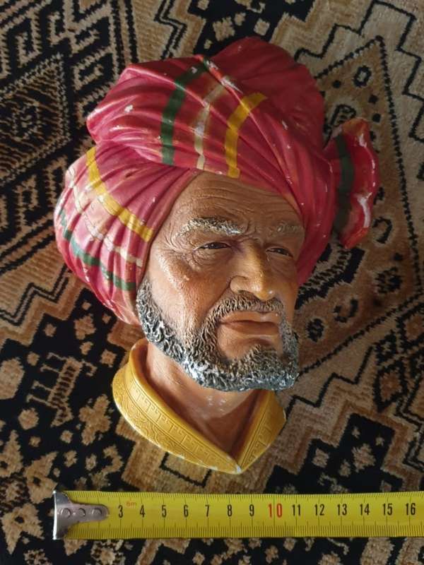 Collectible Bonson Chalkware head wall hanging plaque