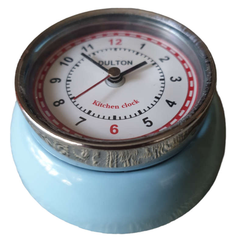 DULTON SMALL MAGNETIC KITCHEN CLOCK (NEW BATTERY INCLUDED)