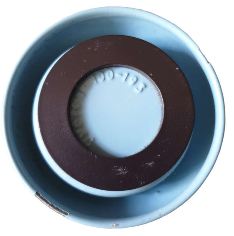 DULTON SMALL MAGNETIC KITCHEN CLOCK (NEW BATTERY INCLUDED)