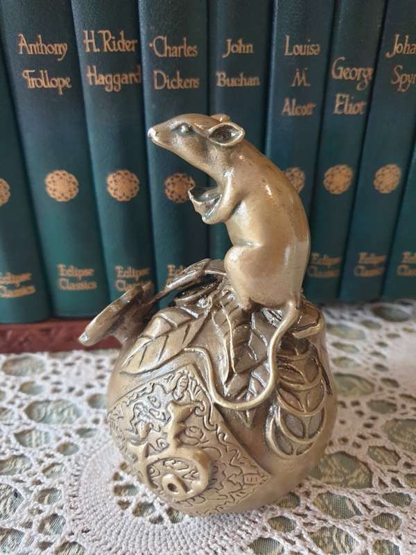 Meiji BRASS Mouse with Fruit |  Lovely Detail | RARE FIND |