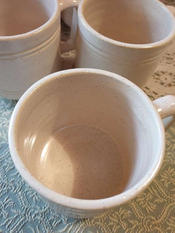 5 COFFEE CUPS VINTAGE