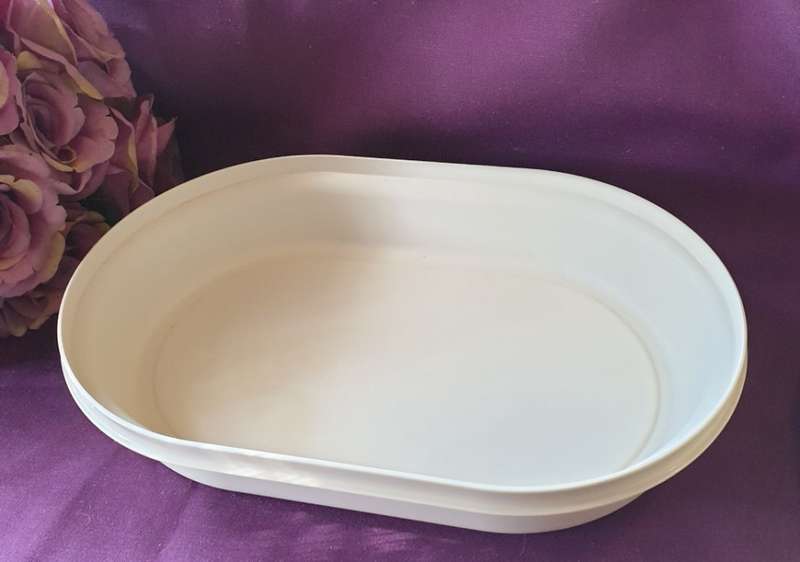 TUPPERWARE
