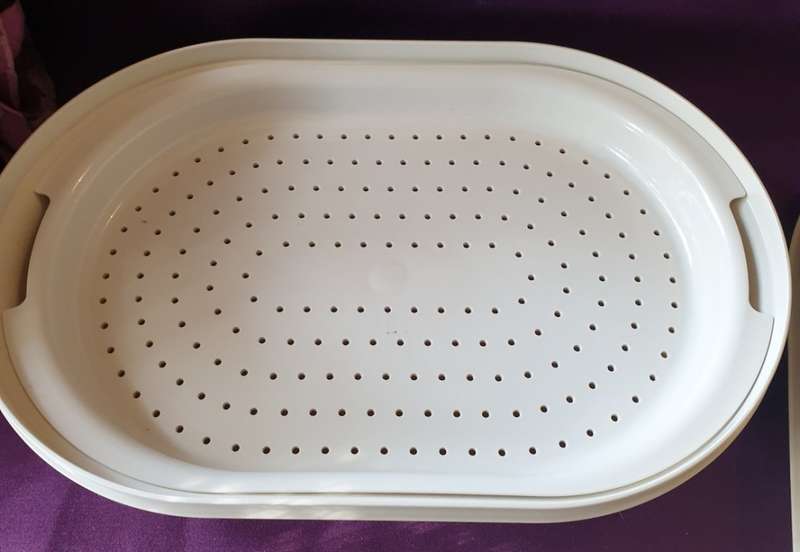 TUPPERWARE