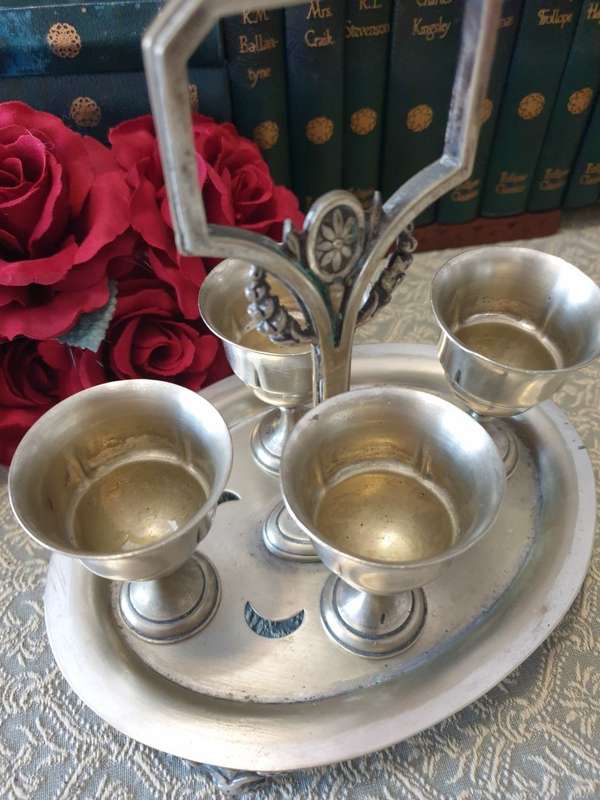 Plate EPNS Eggcups on holder