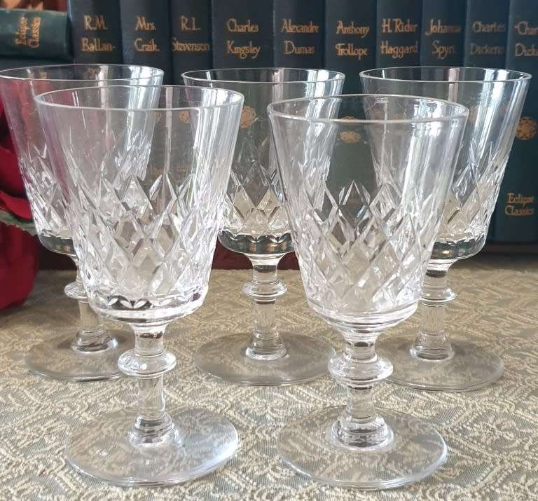 5 CRYSTAL SHERRY GLASSES