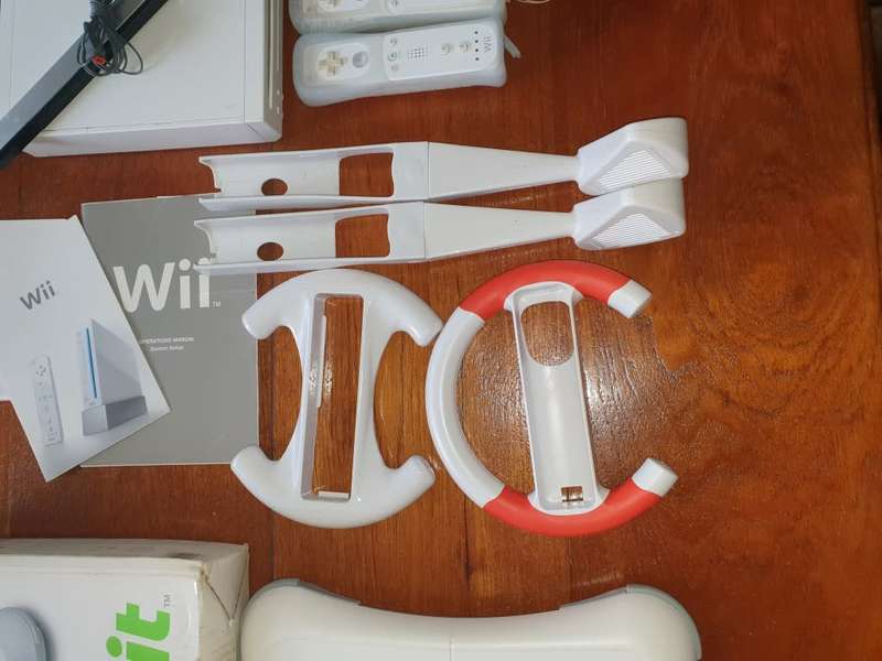 Nintendo Wii -    Massive bundle system