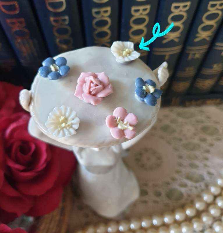 Beautiful vintage porcelain figurines of  young Ladies