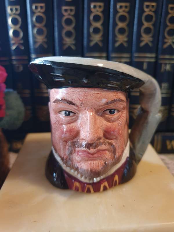 ROYAL DOULTON TOBY JUG