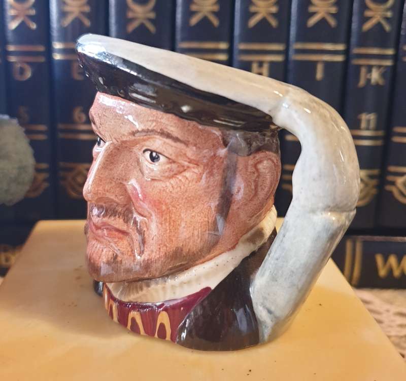 ROYAL DOULTON TOBY JUG