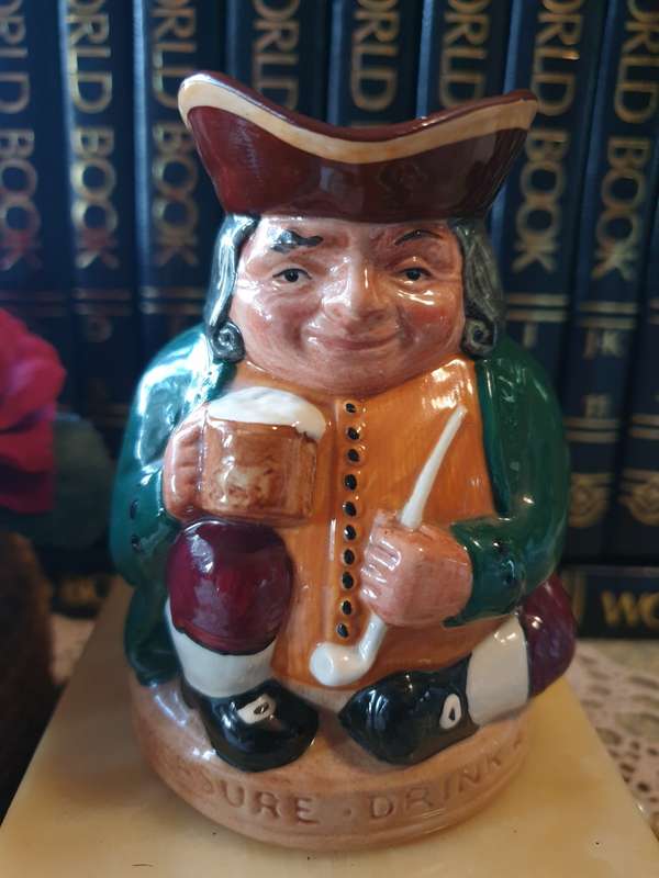 ROYAL DOULTON TOBY JUG