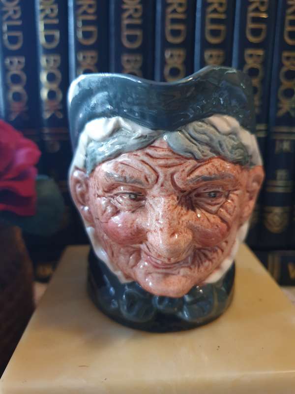 ROYAL DOULTON TOBY JUG | GRANNY |