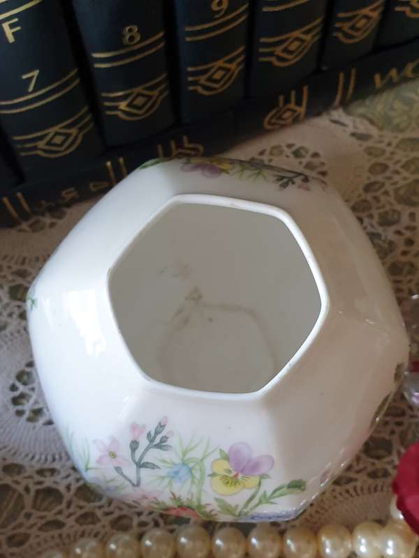Aynsley Wild Tudor  JAR WITH LID  | Fine Bone China |