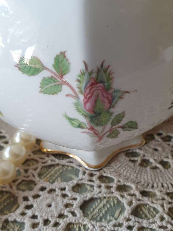 Aynsley Wild Tudor  JAR WITH LID  | Fine Bone China |