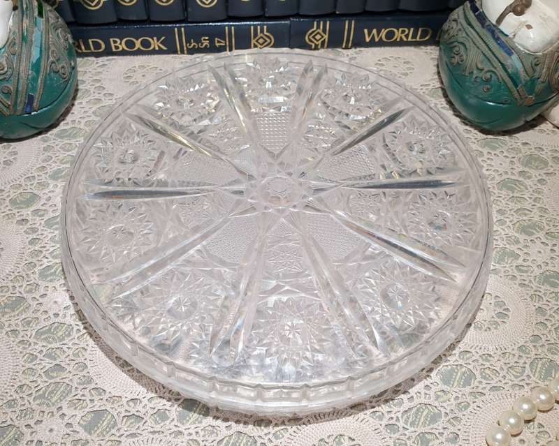 Vintage Snack Tray Plastic Very good condition for age.