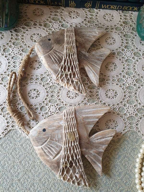 SET OF WOODEN FISH | NEEDS A FEW  SEA SHELLS |
