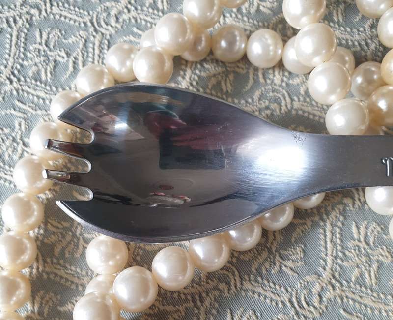 STAINLESS STEEL KITTY SERVING SPOON