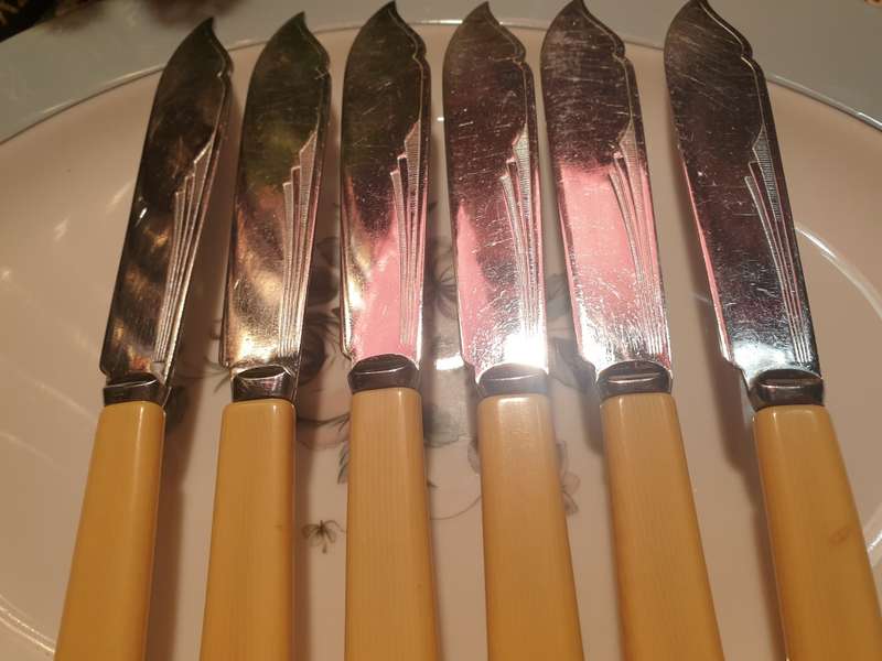 CHROME PLATED FISH KNIVES