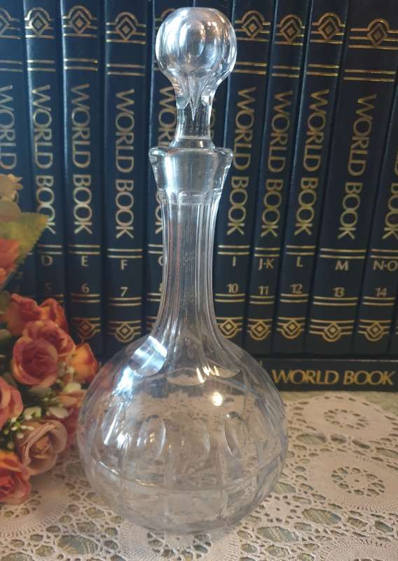 Beautiful Decanter | Decor |