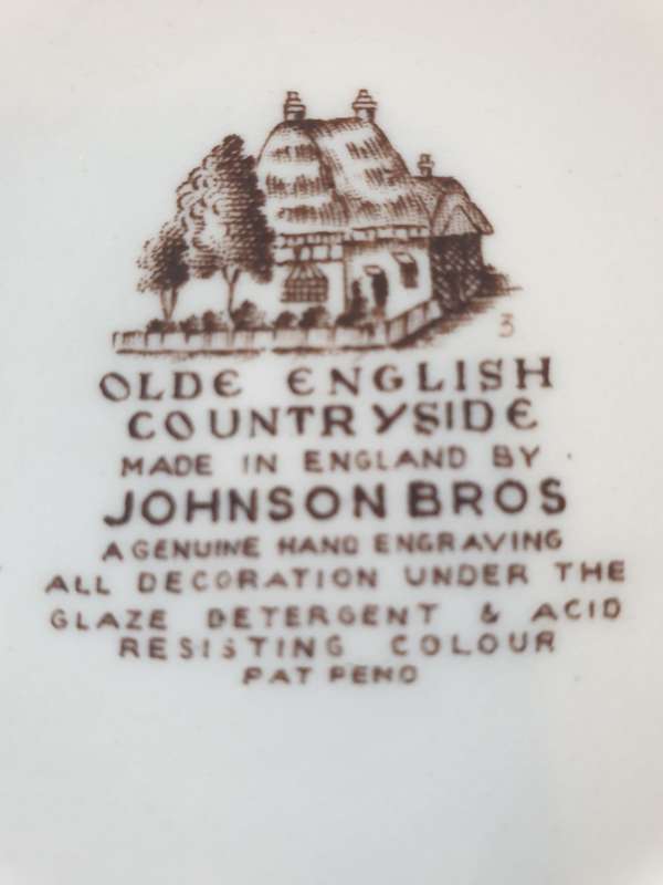 Olde English Country Side Johnson Bros | DINNER SET |  Manufactured 1970-1979 |