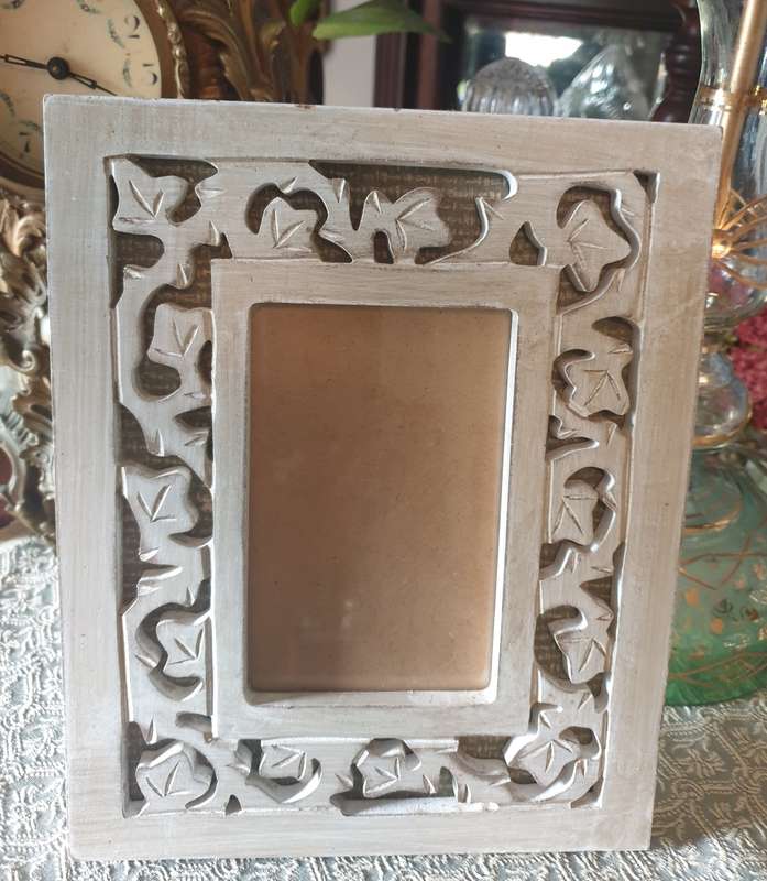 PHOTO FRAME