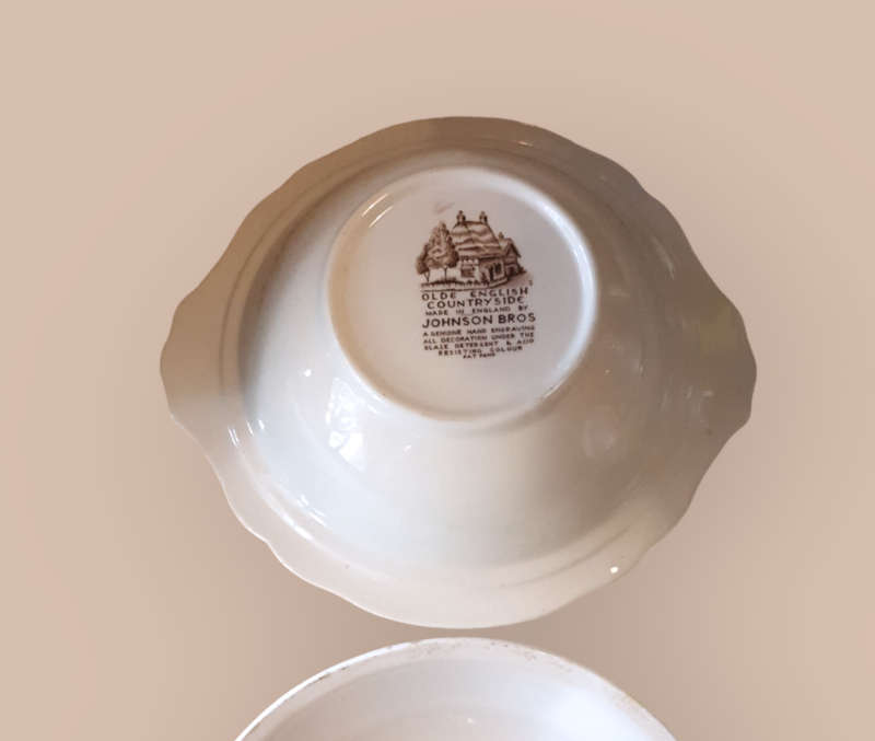Olde English Country Side Johnson Bros | serving bowl | Manufactured 1970-1979 | 01 |