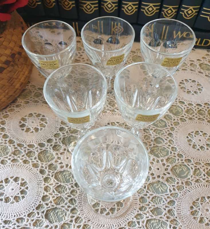 6 STEM GLASSES