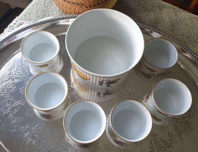 Royal Worcester Evesham Gold Soufle  SET