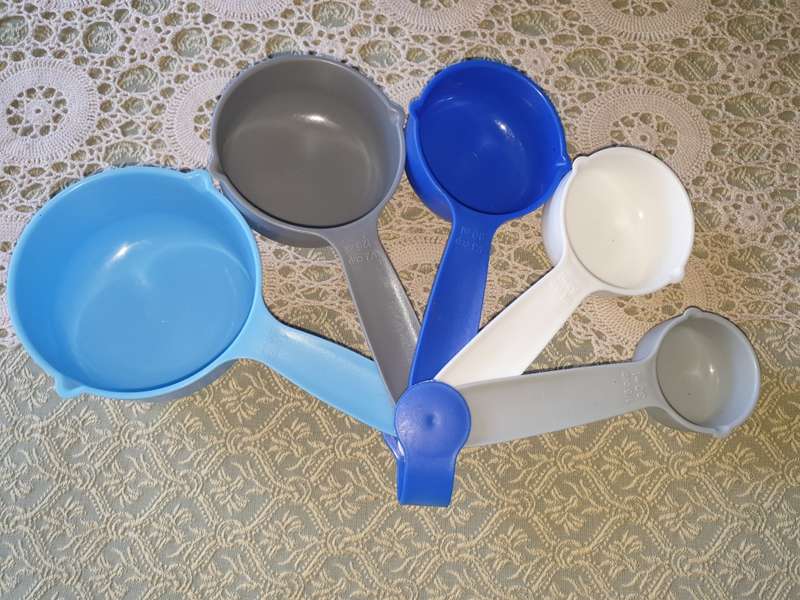 Measuring cups