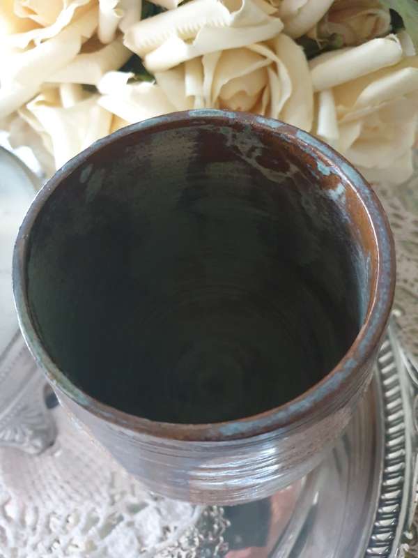 POTTERY VASE