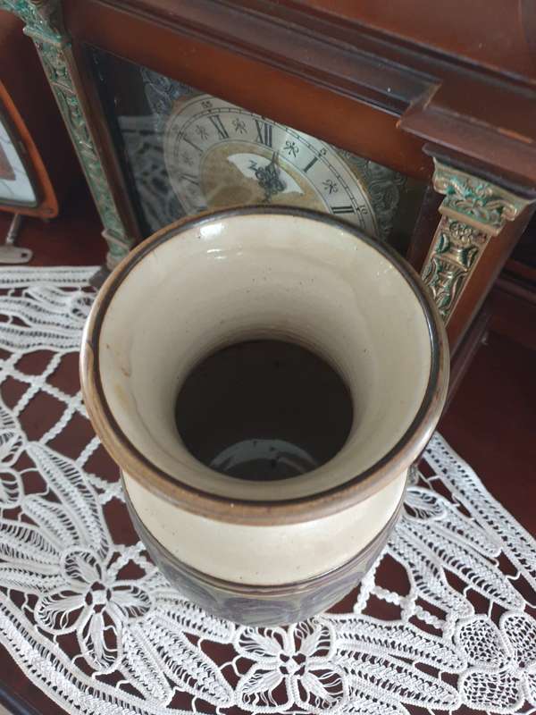 LARGE POTTERY VASE