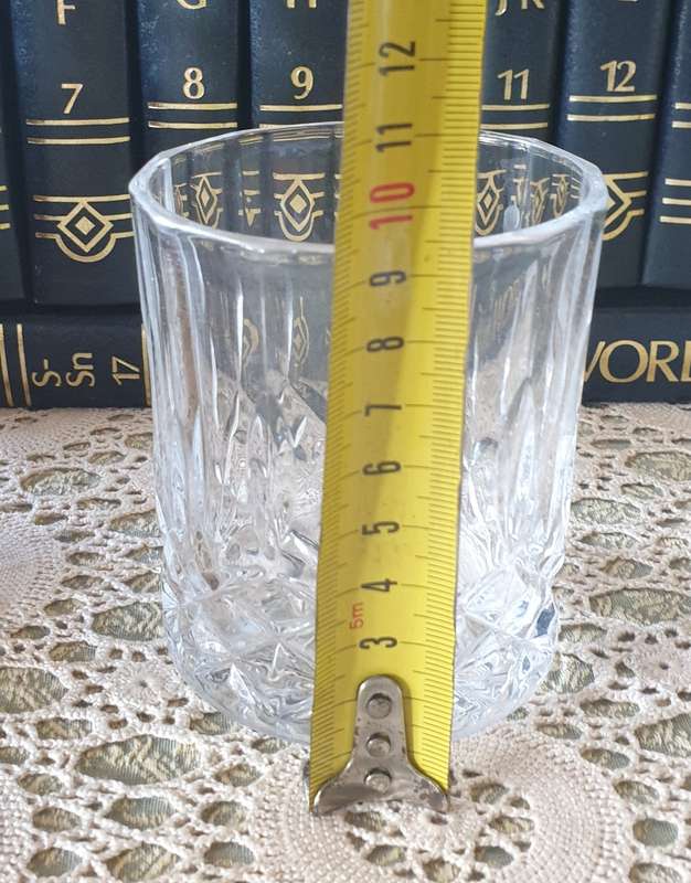 6 WHISKEY TUMBLERS
