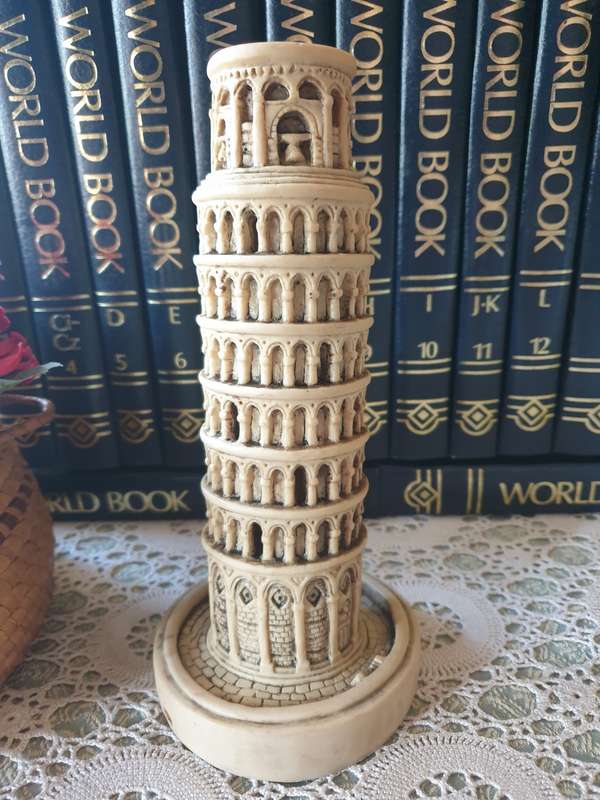 LEANING TOWER OF PISA