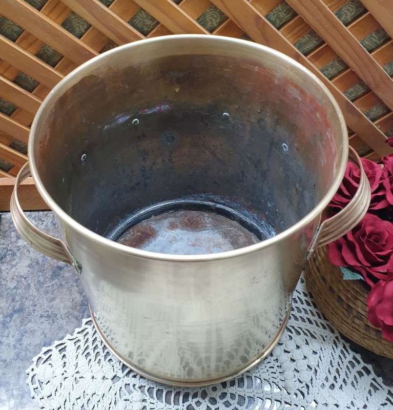 VINTAGE BRASS PLANT HOLDER | DECOR |