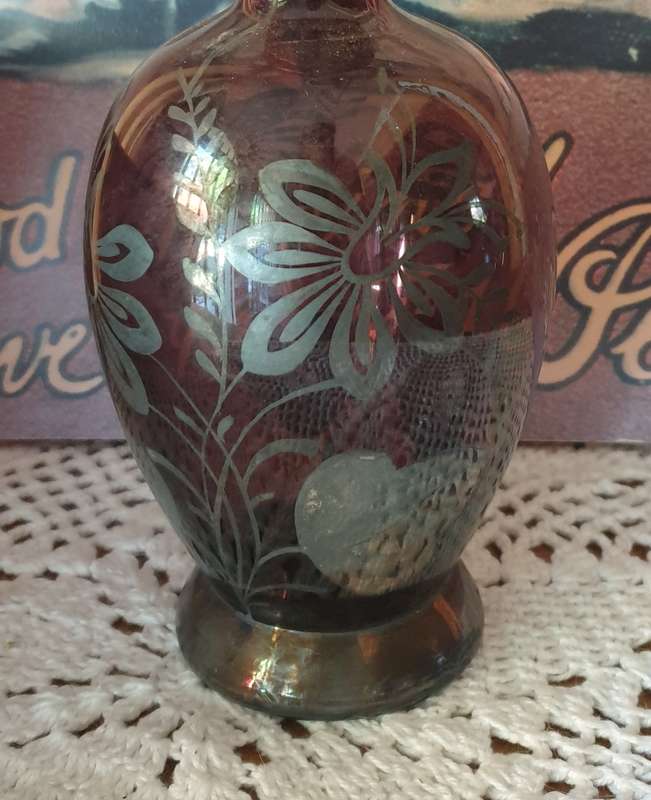Vintage VENETIAN  Purple/Amethyst Glass Decanter