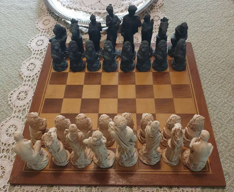 Ancient Greeks Chess Set