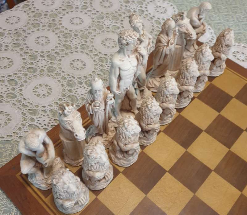 Ancient Greeks Chess Set