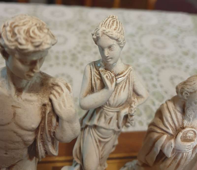 Ancient Greeks Chess Set