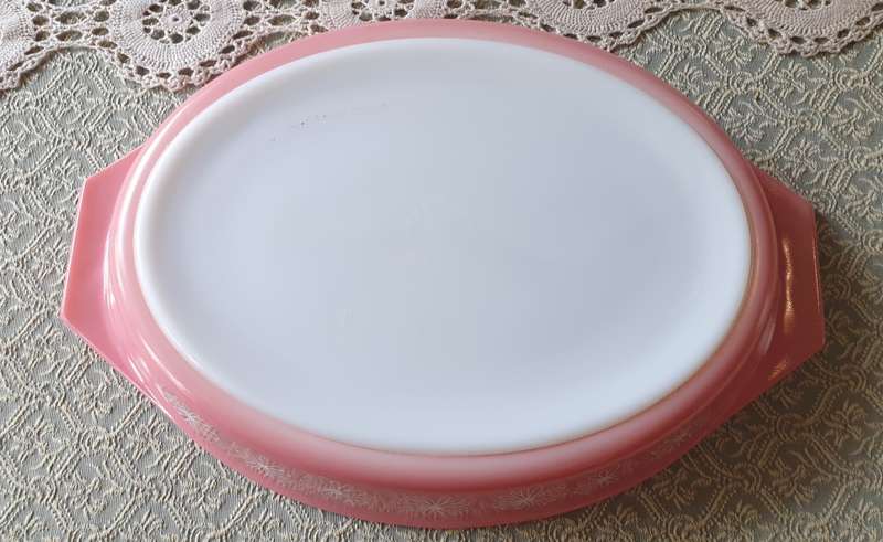 Vintage 1960s Pyrex Gaiety Flamingo Pink White Daisy Oval Dish With Tab Handle