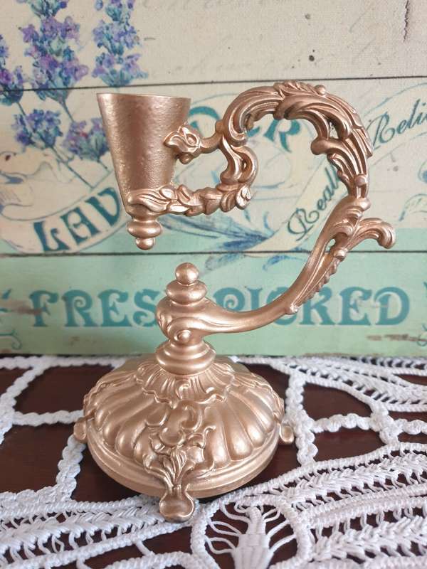 ITALIAN METAL CANDLE HOLDER  | 10 X 13 CM HIGH |