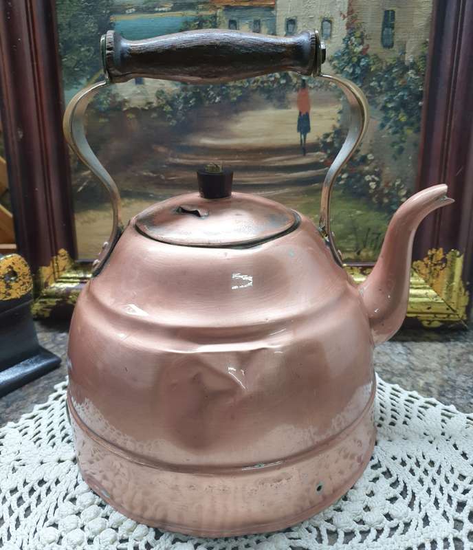 VINTAGE ELECTRIC COPPER KETTLE (NOT WORKING )