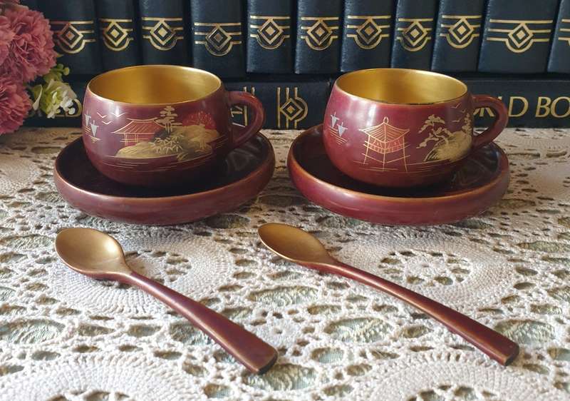 1960s Chinoiserie Wood Lacquered Set