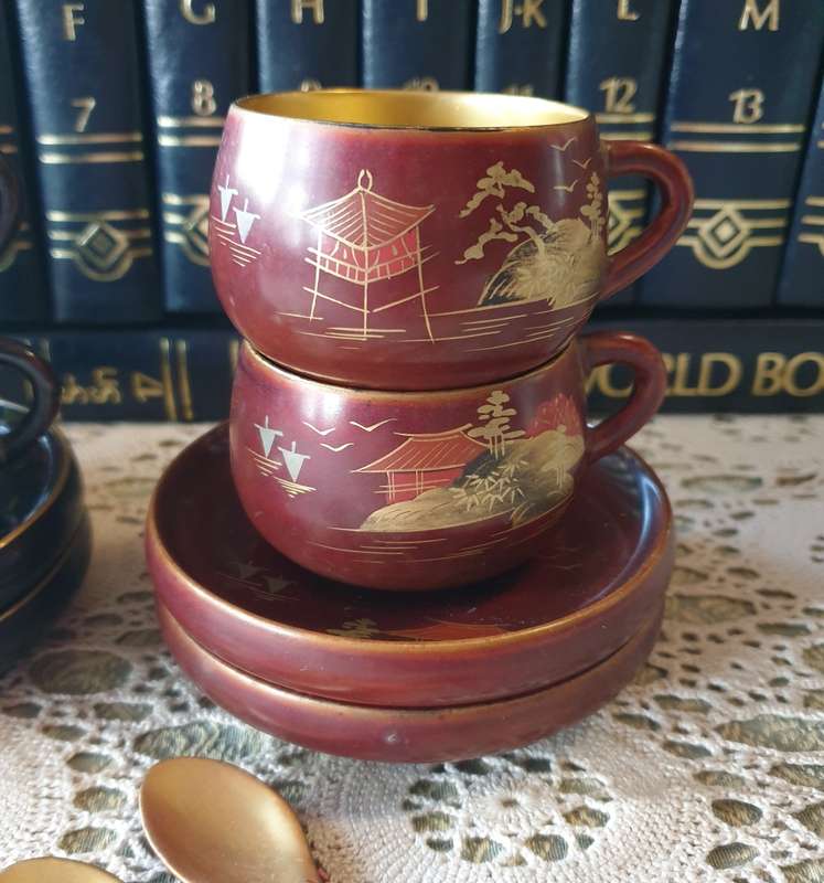1960s Chinoiserie Wood Lacquered Set